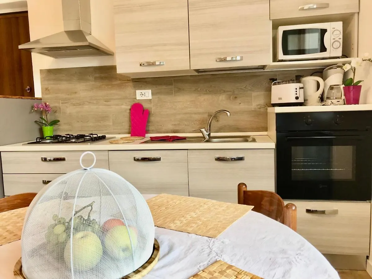 Casa Carolina Ground Floor Apartment 2-4 Sleeps Bellagio
